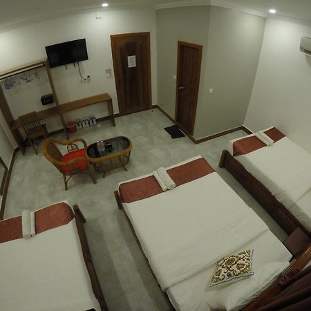 Happy​​ Family Guesthouse Kampot Exterior photo