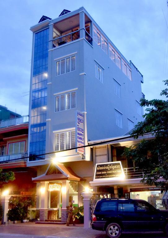 Happy​​ Family Guesthouse Kampot Exterior photo