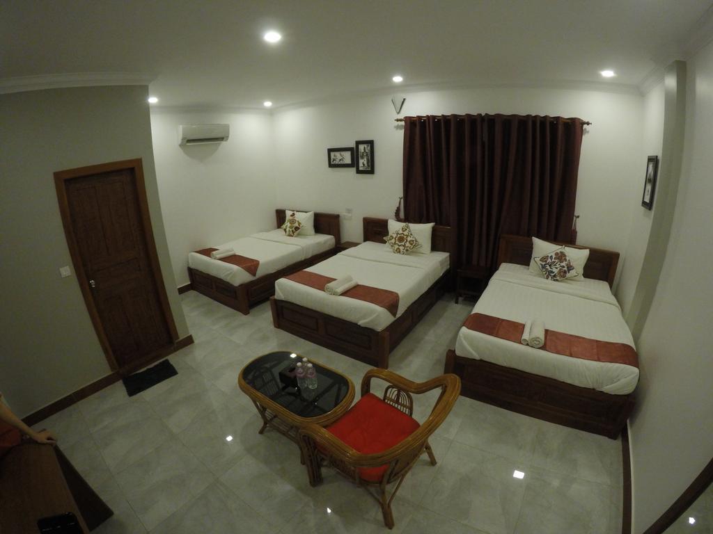 Happy​​ Family Guesthouse Kampot Exterior photo